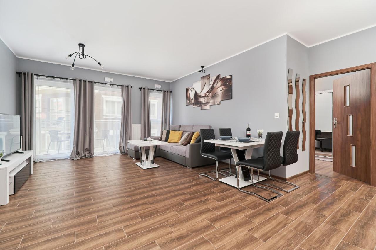 Apartments Wroclaw Jana Pawla II With Free Parking Wroclaw By Noclegi Renters Экстерьер фото
